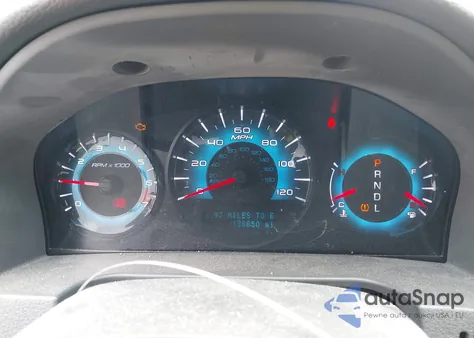 2010 Ford Fusion z USA, uszkodzony, nr VIN 3SAHP0GA7AR411464